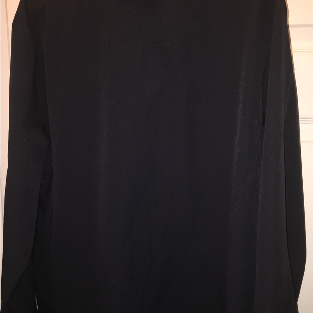 Light weight wind jacket - Picture 2 of 2